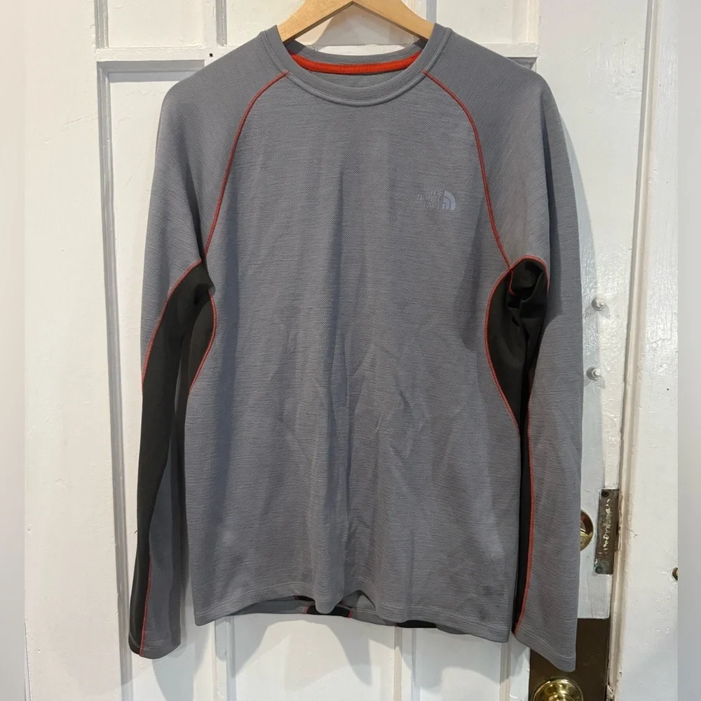 The North Face Gray and Black Long Sleeve Tee